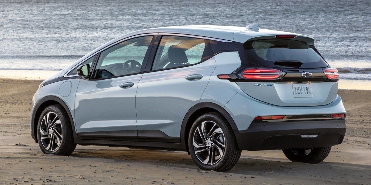 Автомобили Chevrolet Bolt оказались вне закона