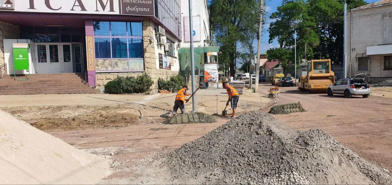 В столице не прекращаются работы на отрезке от ул. Колумна до А. Янку