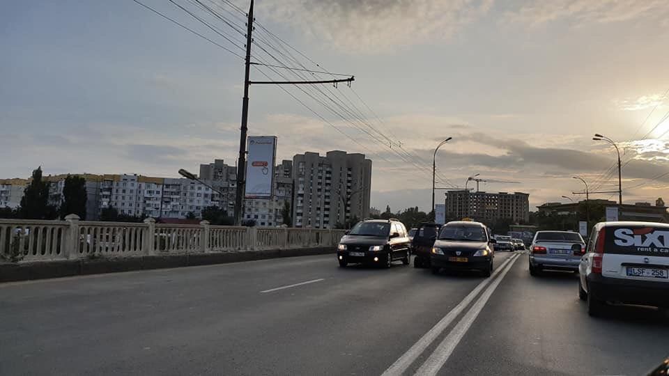 В Кишиневе попал в аварию раритетный «Москвич»