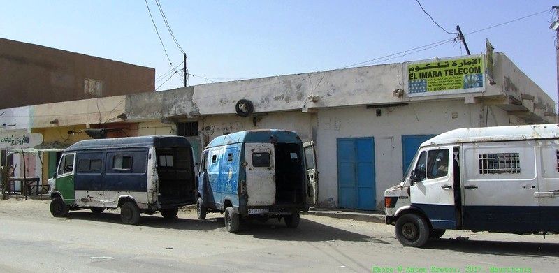 Dezastru! Cum arată microbuzele de linie într-o ţară din Africa