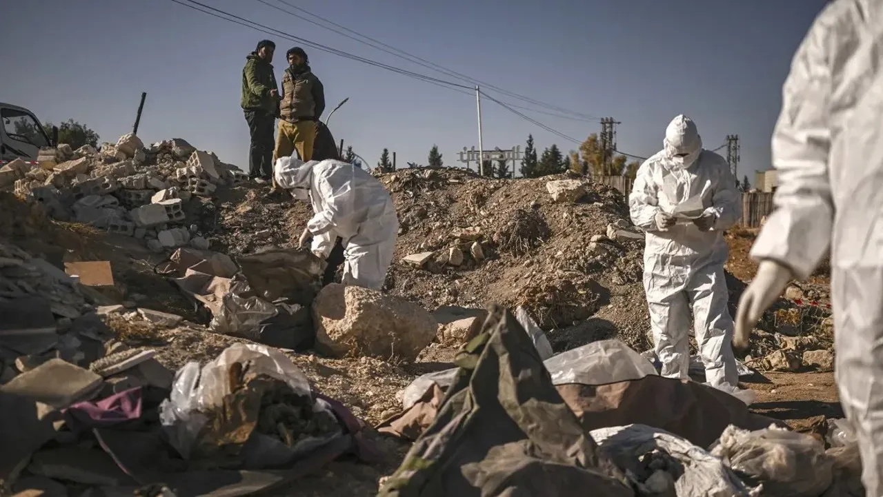 În Siria au fost descoperite gropi comune în apropiere de Damasc