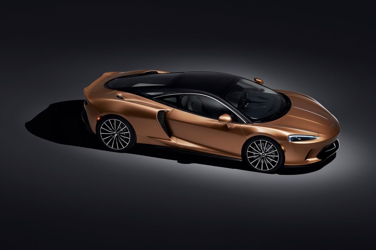 McLaren создал комфортный суперкар для дальних путешествий