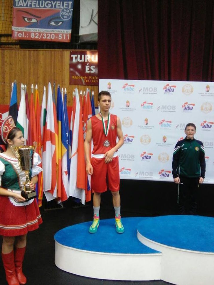 Молдавский боксер завоевал серебро на чемпионате Европы среди юниоров