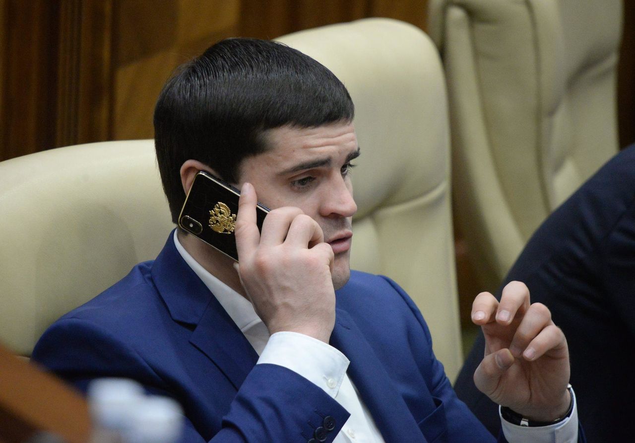 Poza zilei. Cine e mâna și urechea Moscovei în Parlament