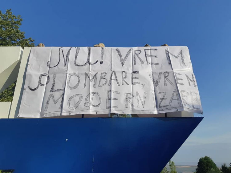 Граждане перекрыли участок дороги Оргеев-Калараш в знак протеста