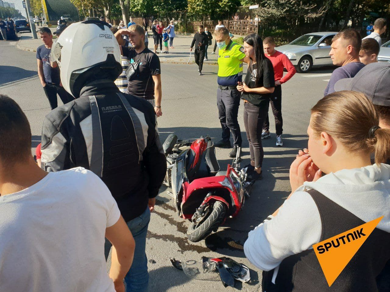 В Кишиневе в результате столкновения с автомобилем пострадал скутерист