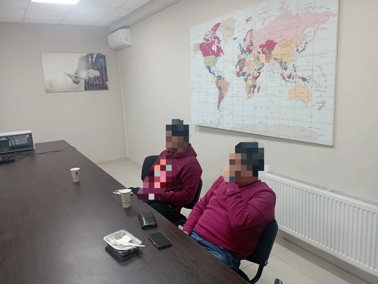 Граждане Эквадора и Перу нелегально работали в колл-центре в Молдове