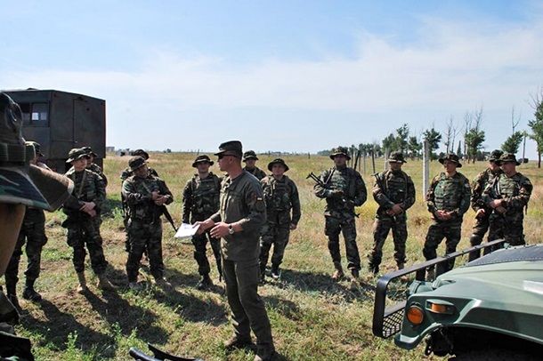 Нацгвардейцы Украины тренируют военных из Молдовы
