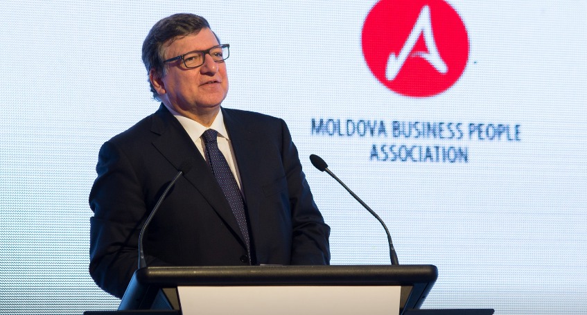 Pavel Filip la Forumul Economic al AOAM: Propunem un parteneriat cu investitorii pentru locuri de muncă, inovare şi dezvoltare