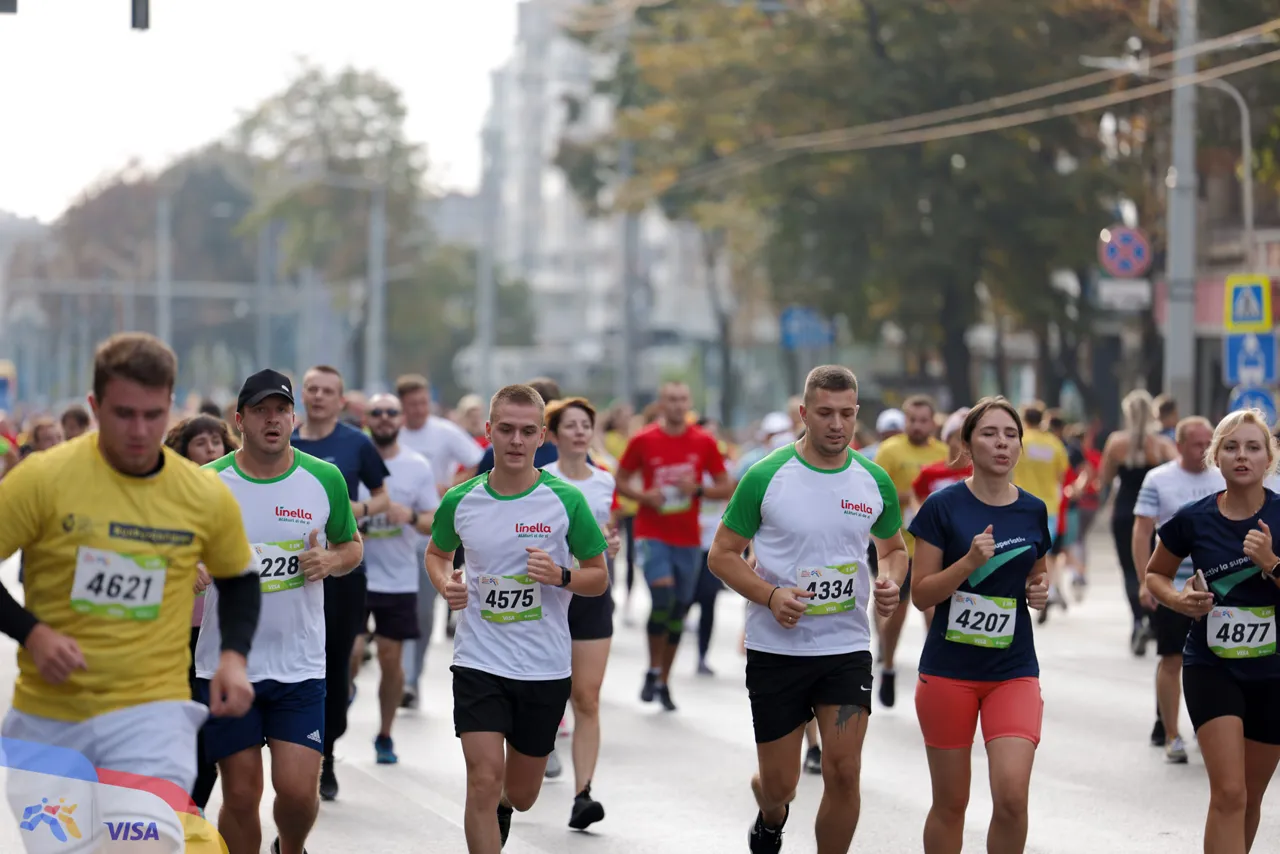 Linella: Бежит вместе с тобой на Chisinau Marathon by maib|Mastercard
