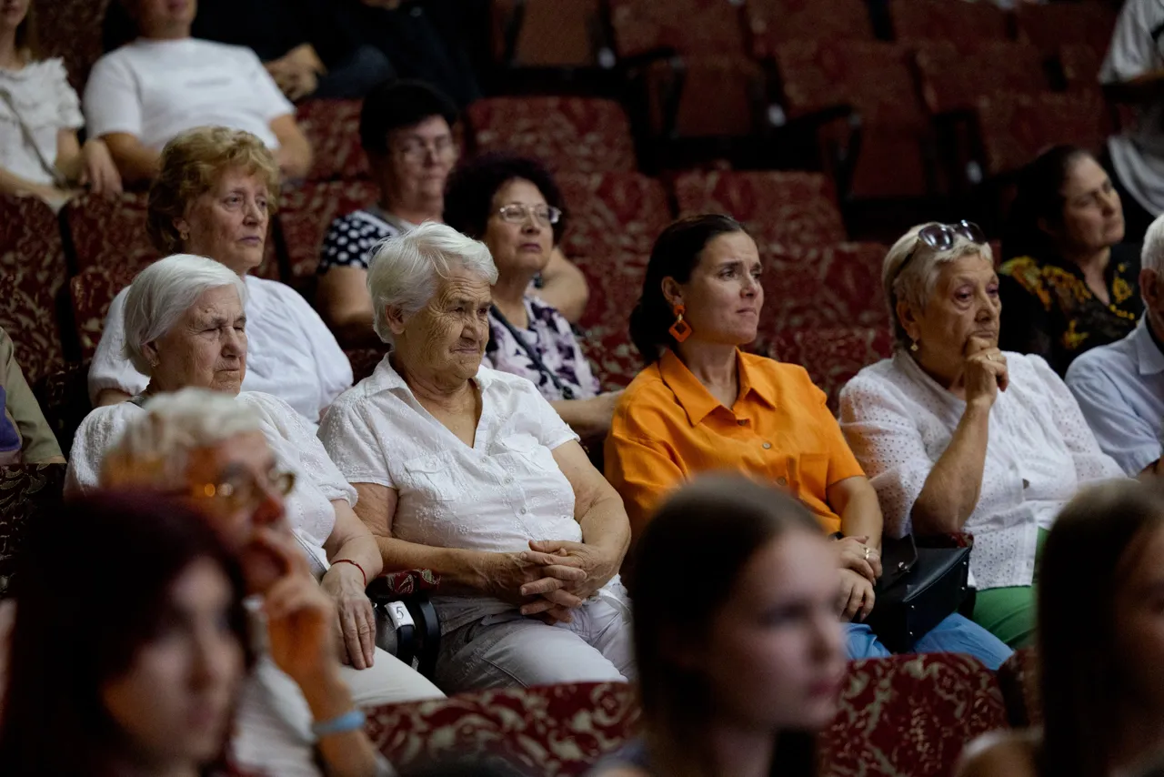 RAMxRezina: Eu știu că înapoi nu vreau și am o singură direcție