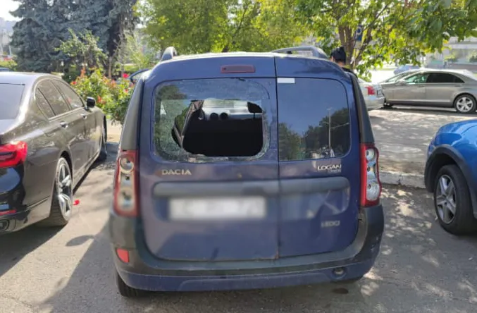В Кишинёве вандалы за одну ночь повредили несколько автомобилей