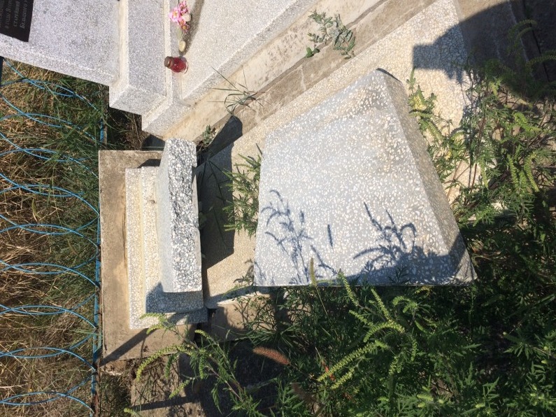 В Бельцах разрушен памятник фронтовому разведчику, участнику Ясско-Кишиневской операции