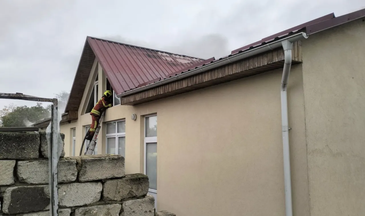 Incendiu la un azil de bătrâni din satul Căprești