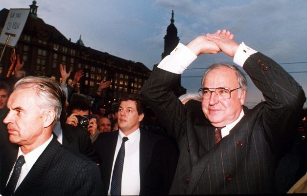 A murit Helmut Kohl, artizanul reunificării Germaniei