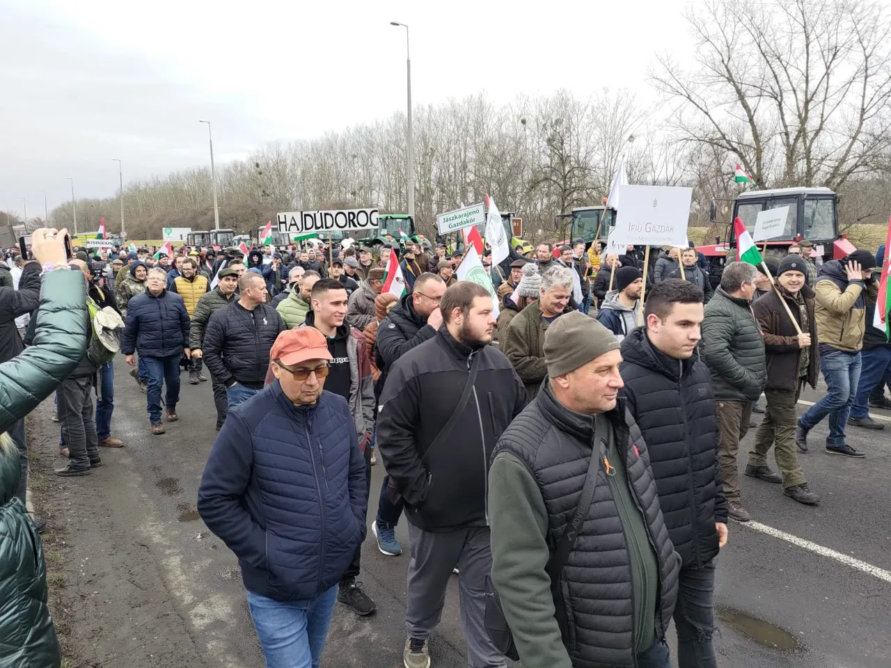Венгерские фермеры устроили протест возле границы с Украиной