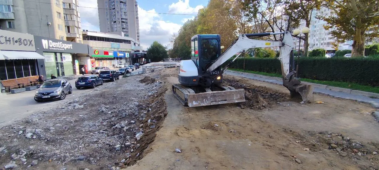 Lucrările de modernizare a bulevardului Dacia continuă în Chișinău