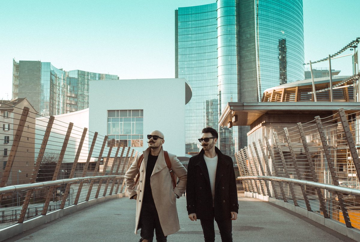 Duetul Retrohandz - unul dintre headliner-ii festivalului Fosfor