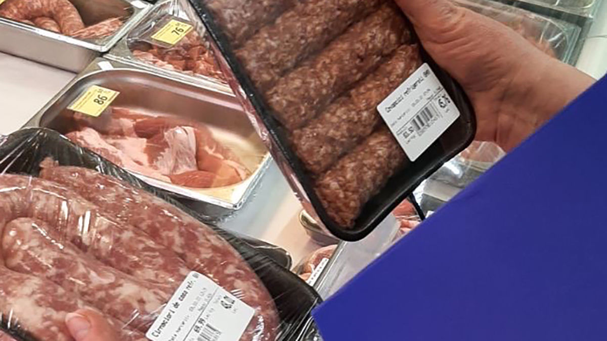 Инспекторы ANSA изъяли из магазинов просроченные продукты