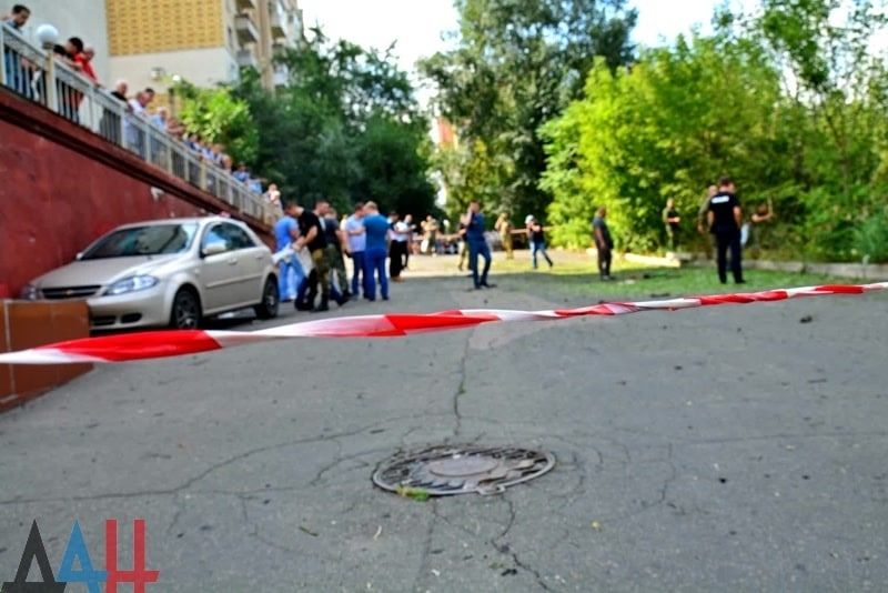 Взрыв у дома вице-премьера ДНР произошел при разборе взрывного устройства