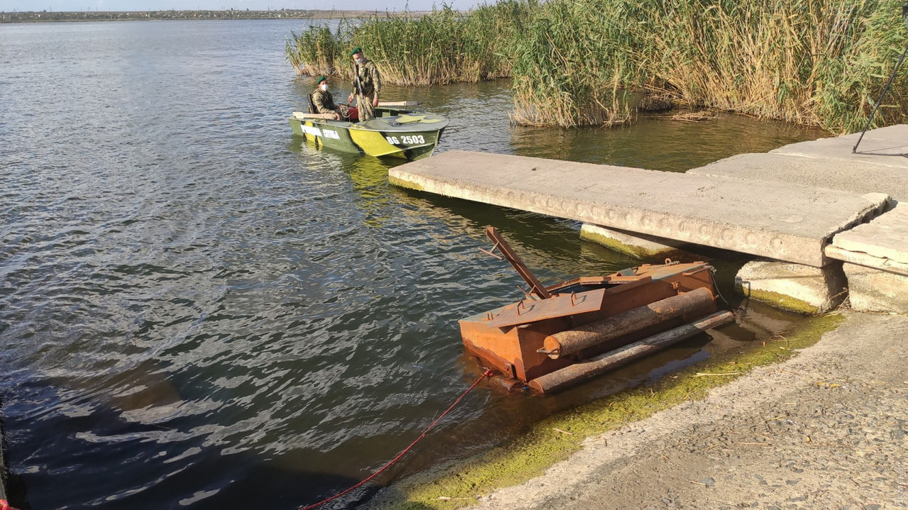 В Одесской области нашли самодельную "подводную лодку" контрабандистов
