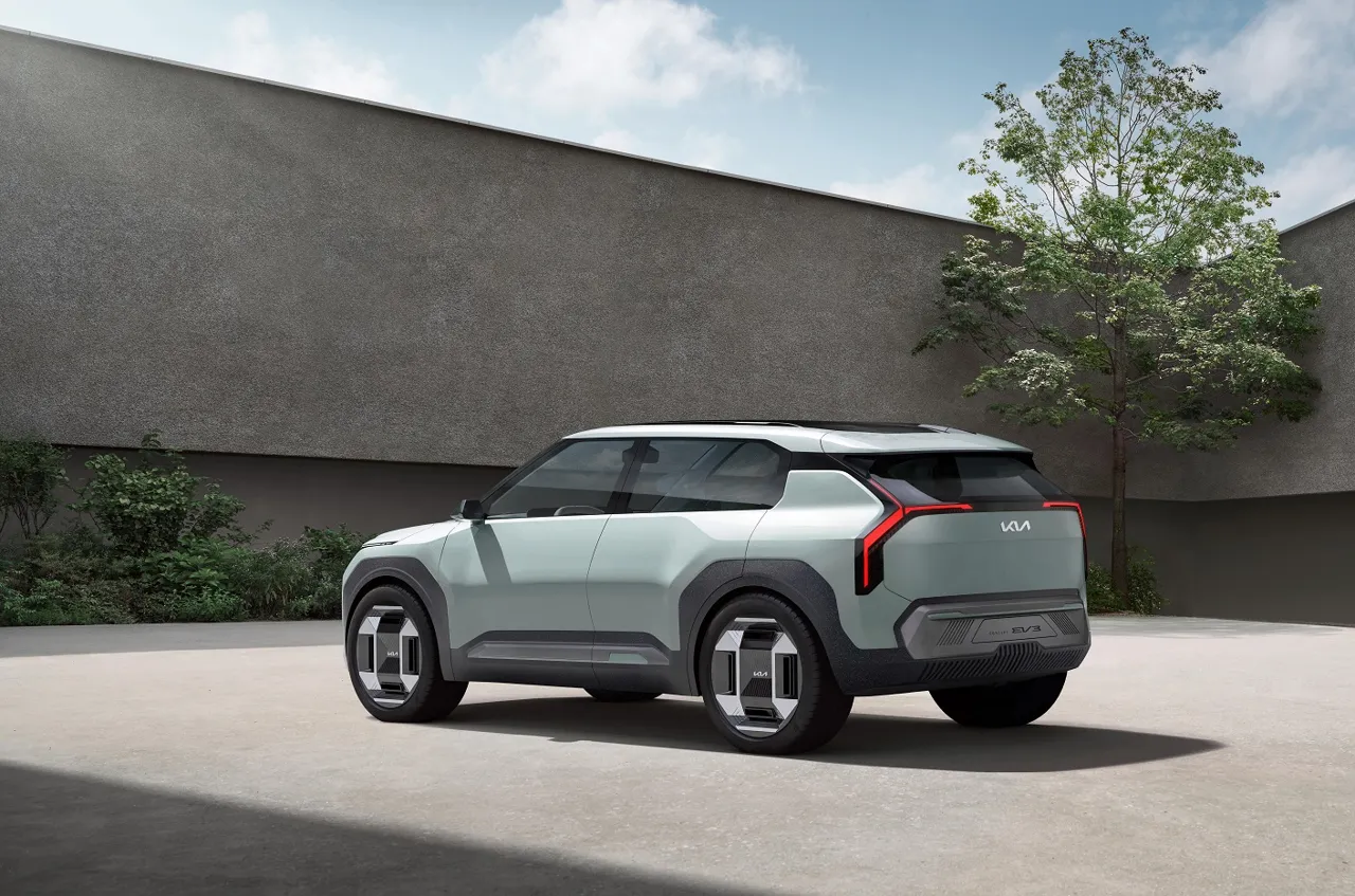 Kia показала доступные электромобили с необычным дизайном и богатым оснащением