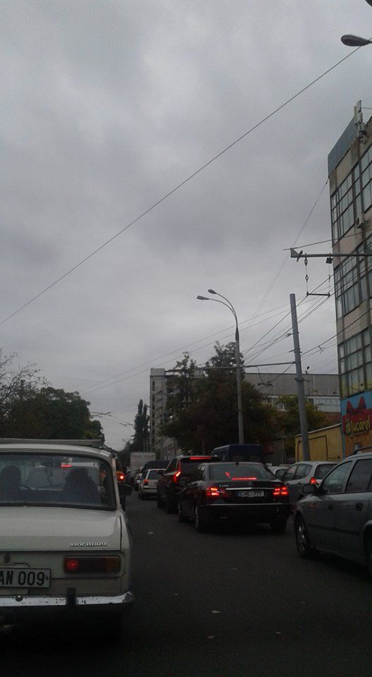 Авария в центре столицы привела к осложнению дорожного движения