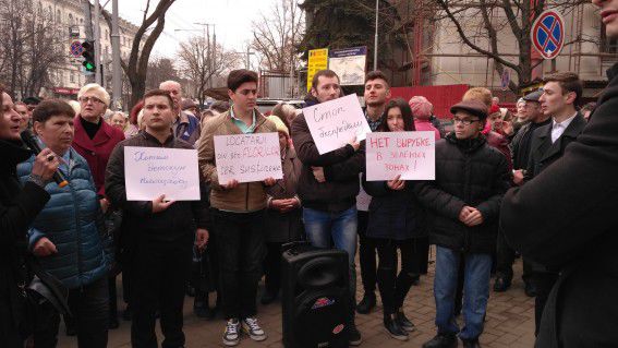 Protest la Primăria Chişinău: Сer stoparea construcțiilor ilegale