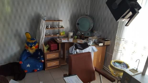 Un bărbat din Drochia și-a improvizat la domiciliu o stomatologie ilegală