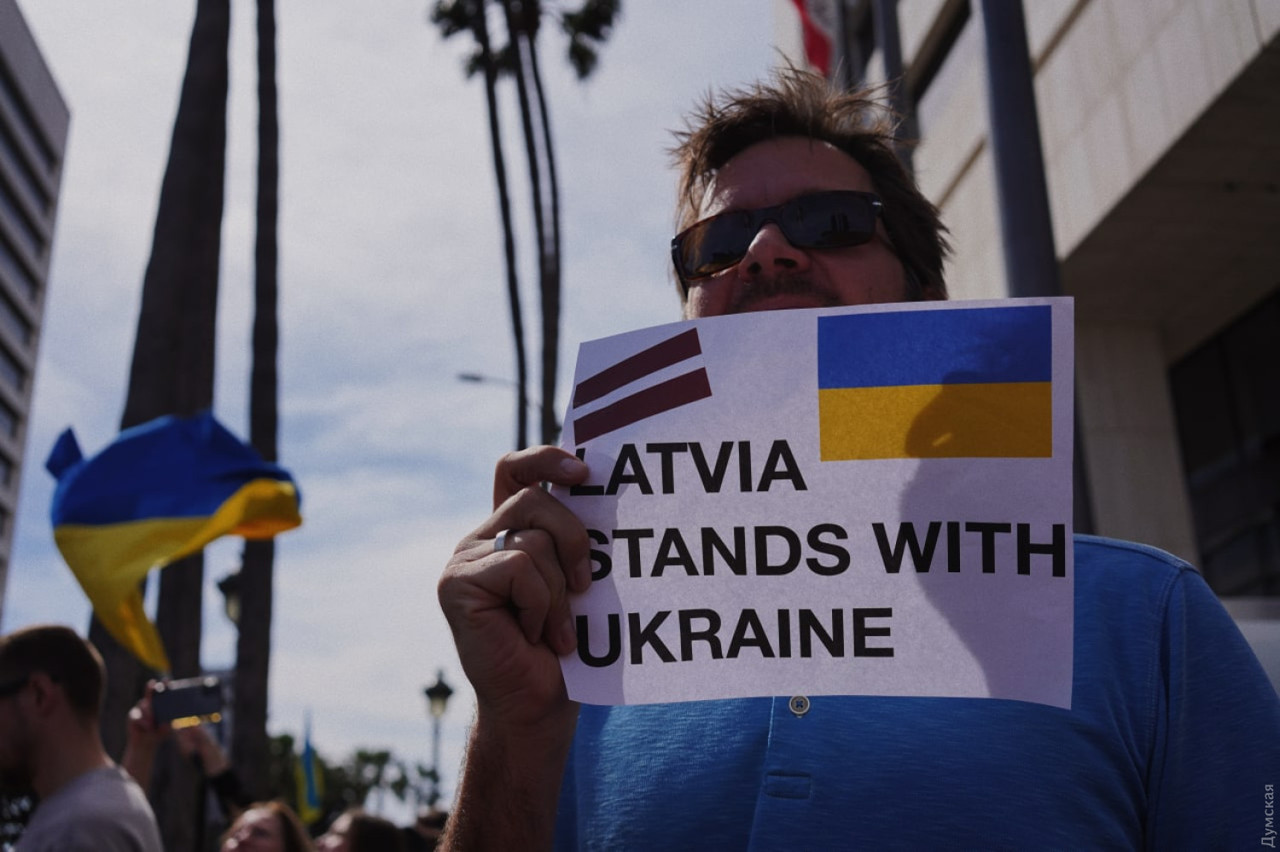 В Лос-Анджелесе прошел массовый митинг в поддержку Украины