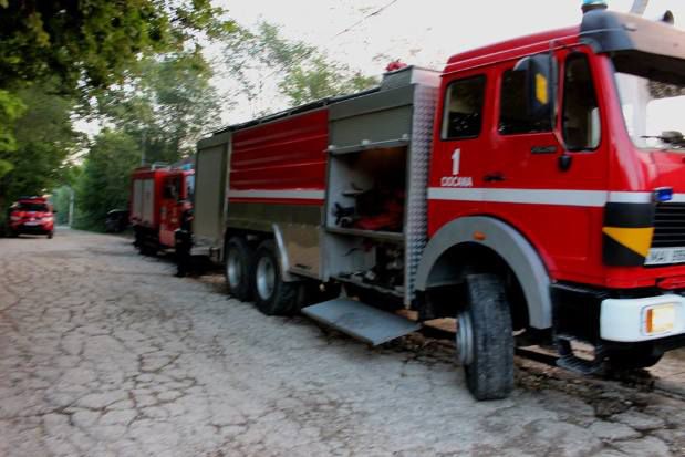 Пожар на Чеканах: сгорели 6 автомобилей