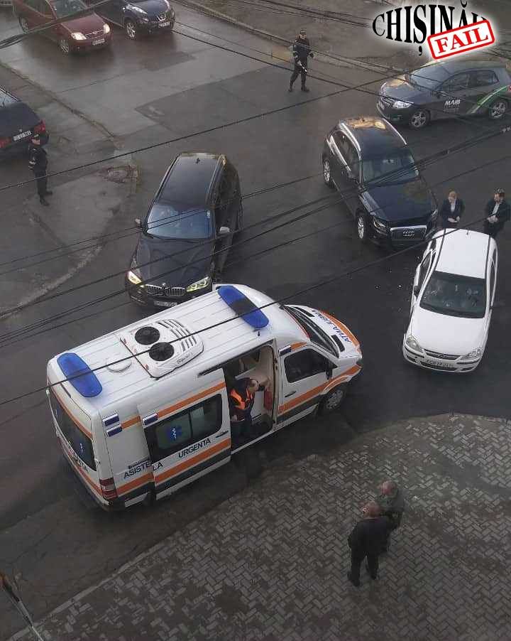 В первой половине дня на перекрестке в Центре произошло две аварии