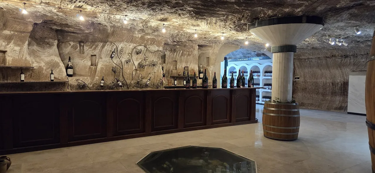 Милештий Мичь: Винодельня с рекордом Гиннесса и подземным забегом