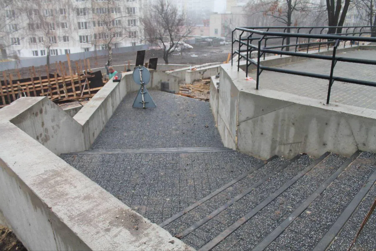 В зоне отдыха на Чеканах продолжается обустройство амфитеатра