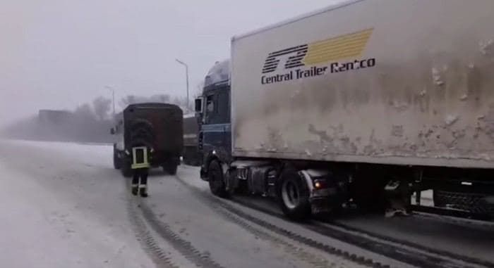 Пробка на трассе Киев – Одесса выросла до 30 километров