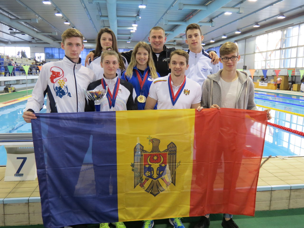 Стипендия спортсменам. Молдавские спортсмены. Известные спортсмены Молдовы. Молдавские спортсмены по плаванию. Знаменитые молдавские спортсмены.