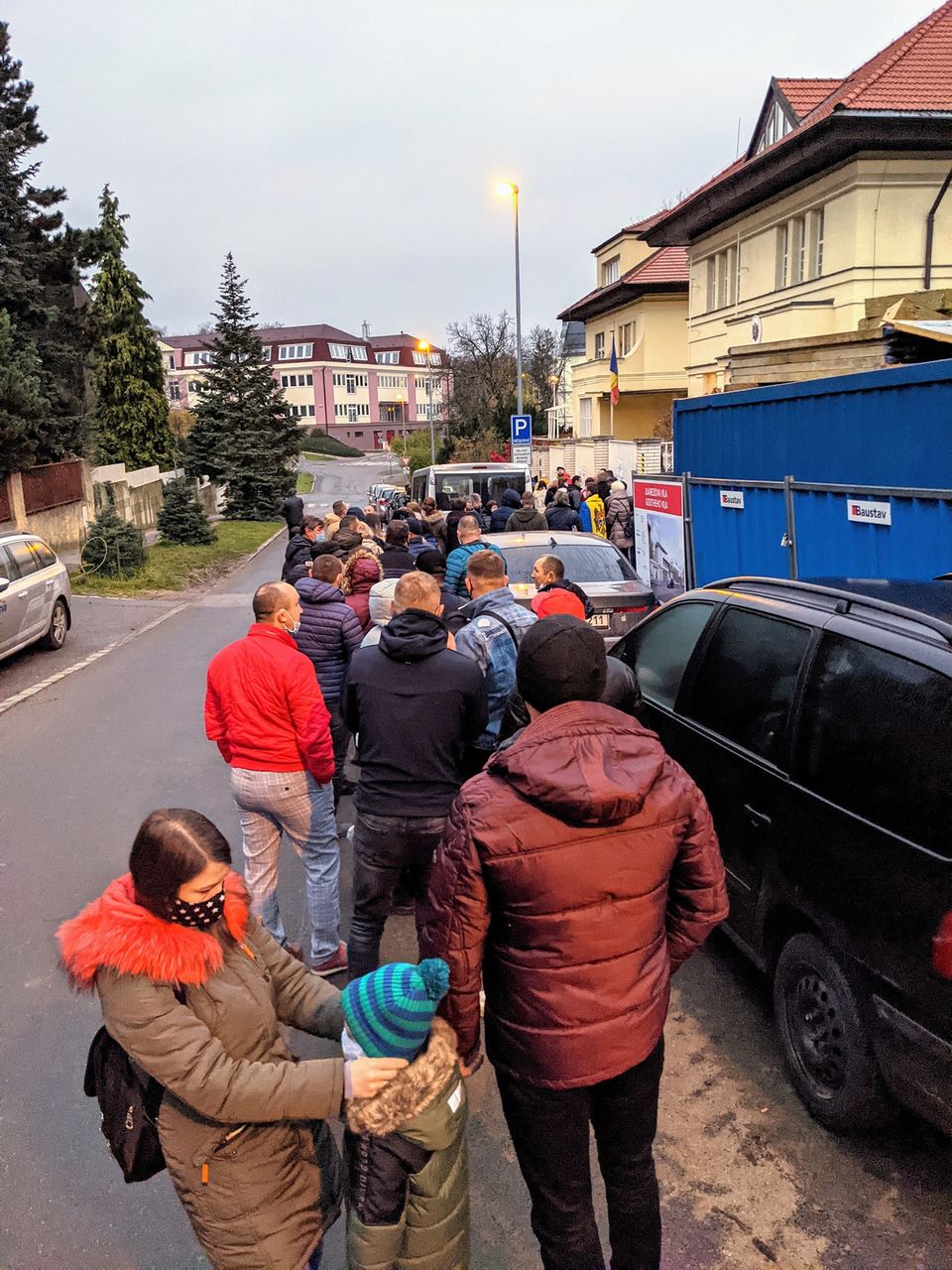 В Праге на избирательных участках наблюдаются очереди