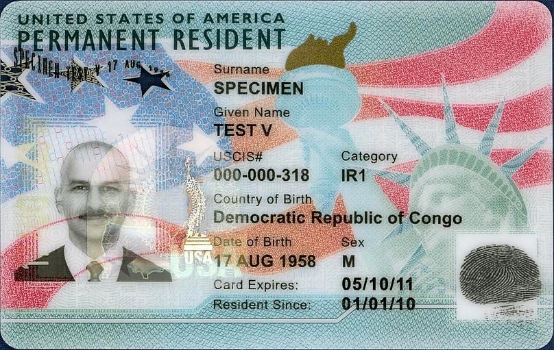 Победители розыгрыша грин-карт судятся с правительством США