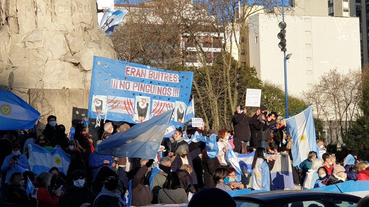 В День независимости Аргентины в стране прошли протесты против карантина