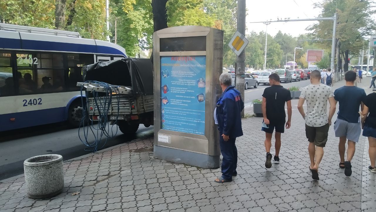 Более 10 рекламных панно были демонтированы и вывезены с улицы Пушкина
