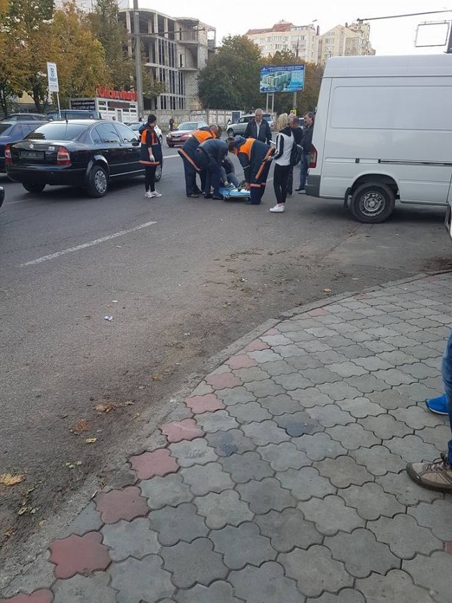 Женщине, которая пострадала от наезда правительственной машины, грозит штраф
