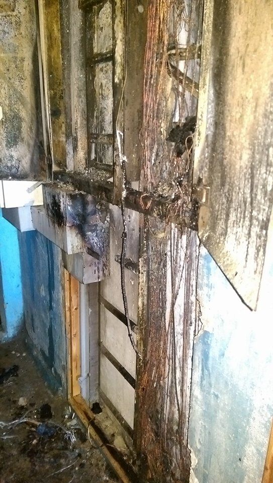 На Буюканах вспыхнул пожар в одном из многоэтажных домов