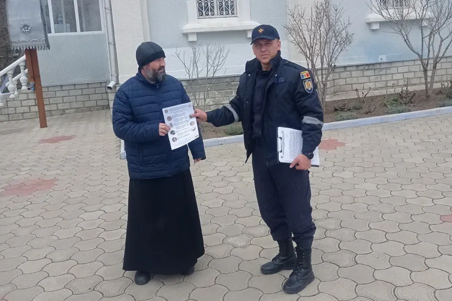 Спасатели проверяют храмы и церкви Гагаузии перед Пасхой