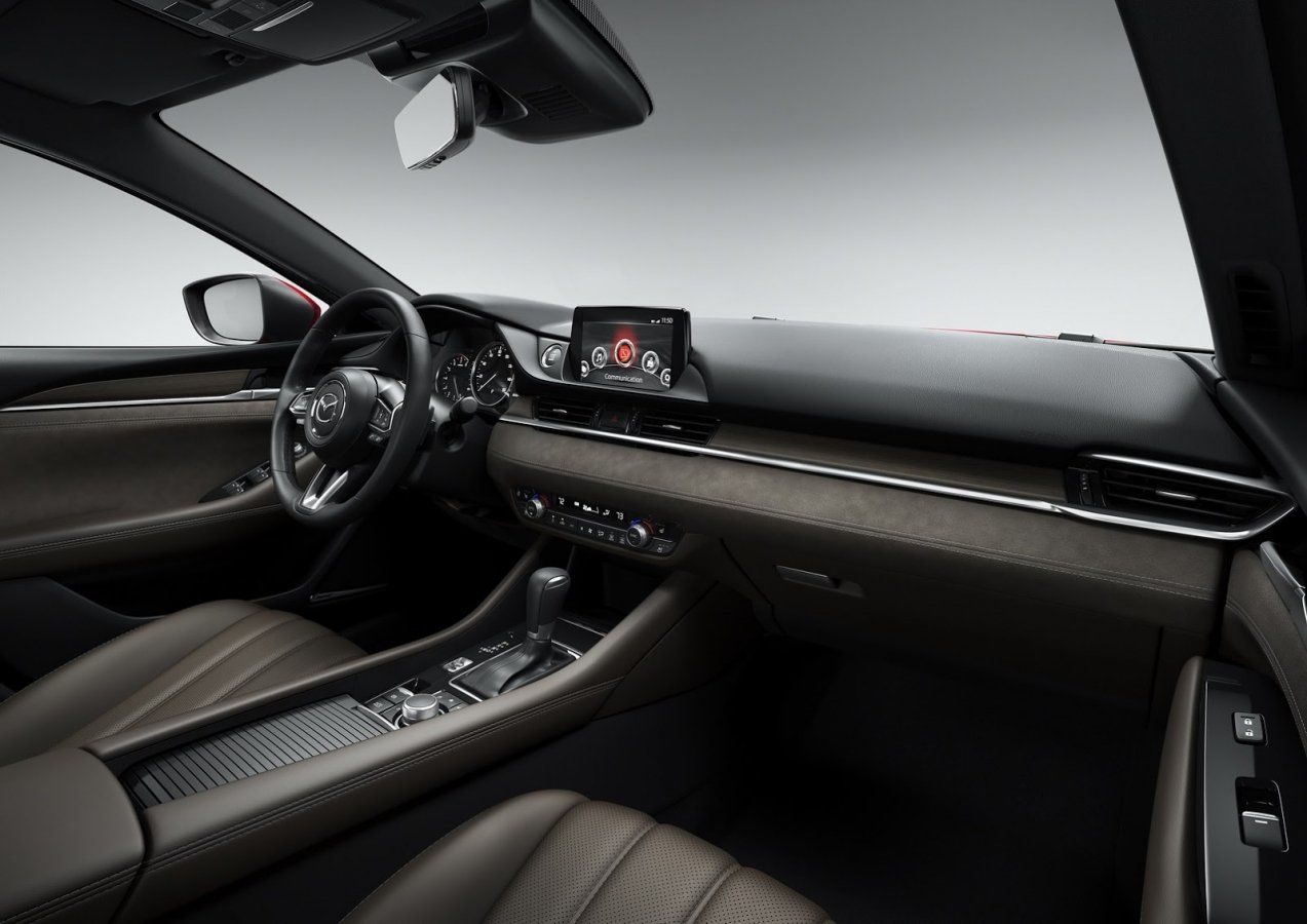 Представлена обновлённая Mazda 6: Больше премиума и турбомотор