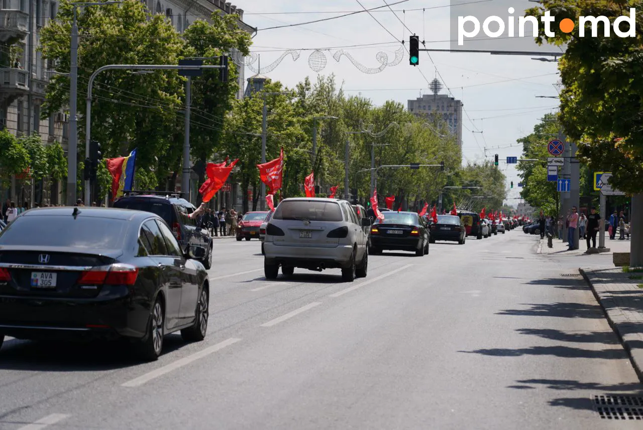 В центре Кишинева состоялся автопробег «Победа одна на всех»