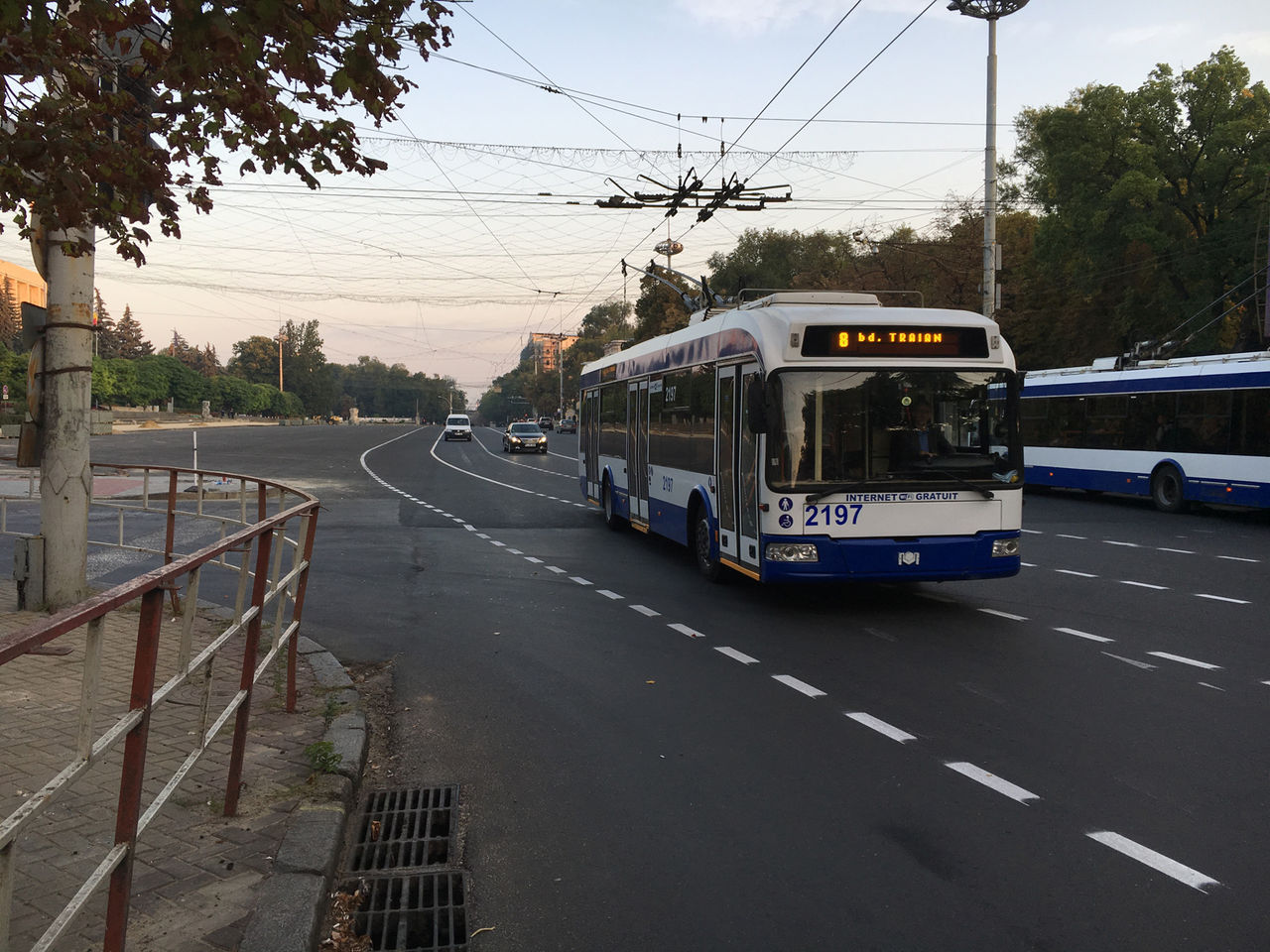 Горожане шокированы кривой разметкой в центре Кишинева
