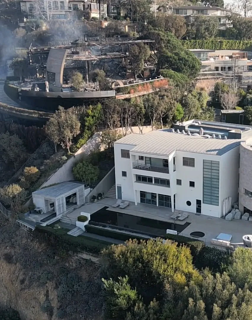 Conacul alb al lui Tom Hanks a supraviețuit miraculos incendiilor de la Hollywood