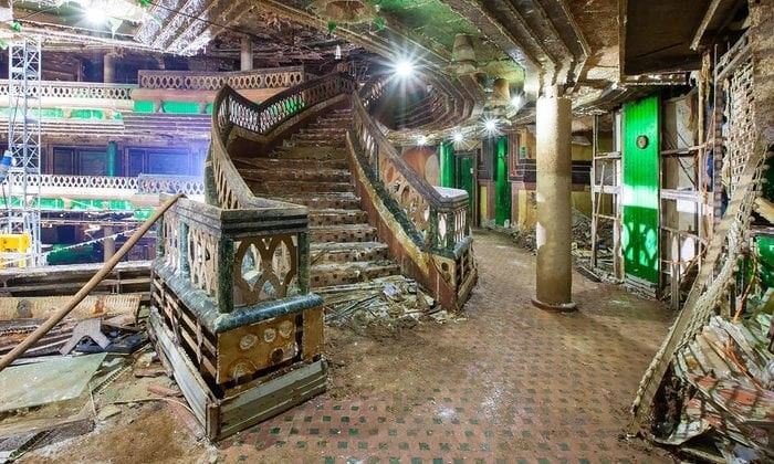 Фотограф пробрался на заброшенный лайнер Costa Concordia