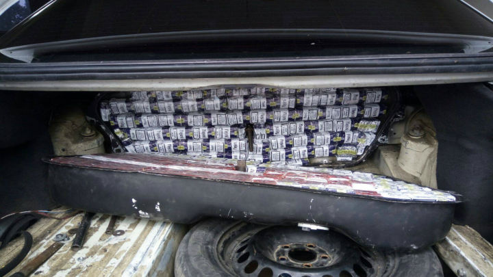 „Afacerea” unei moldovence, falimentată. A rămas fără Mercedes şi fără marfă