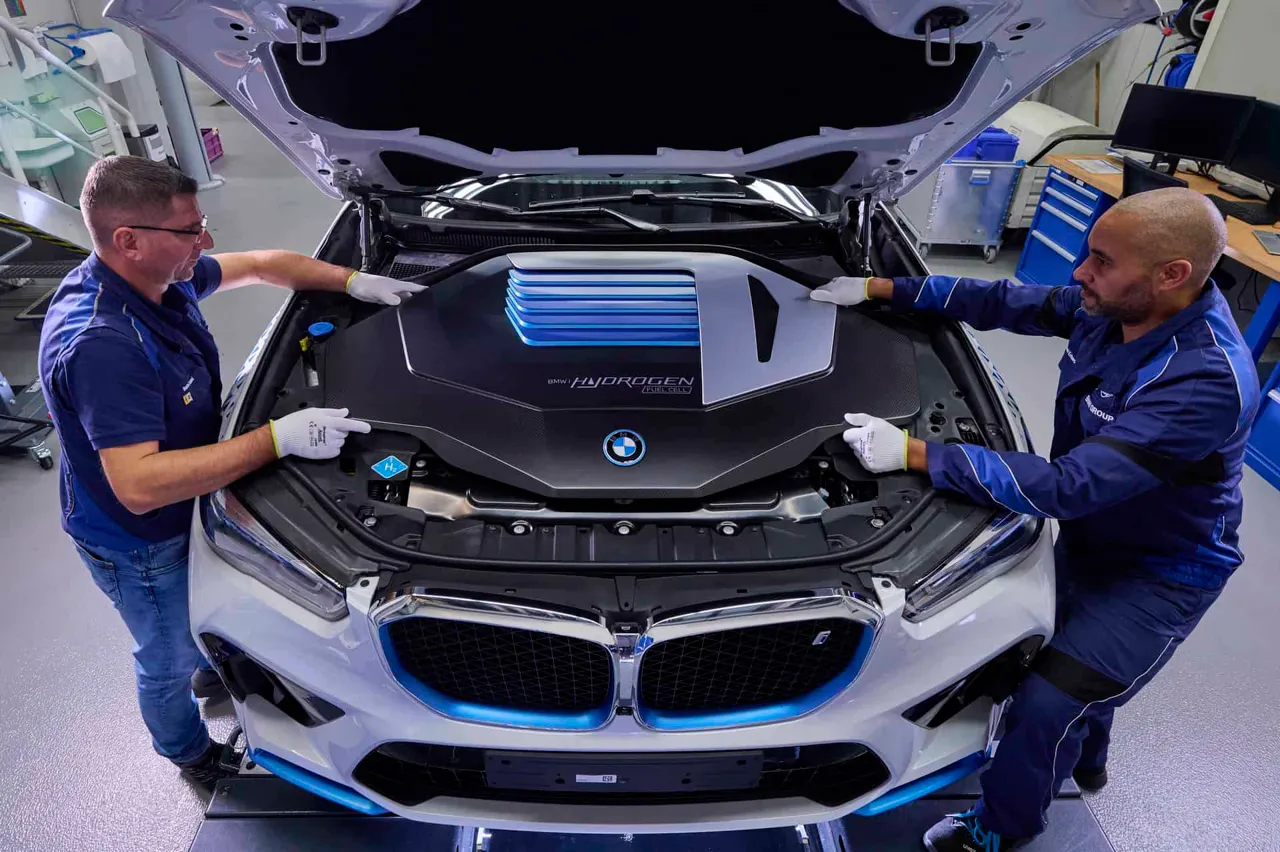 BMW начала выпуск водородного кроссовера iX5 Hydrogen